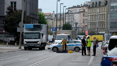 Wstrząsająca tragedia w Katowicach. Nie żyje 19-latka. „Zażądaliśmy już od przewoźnika pilnych wyjaśnień”