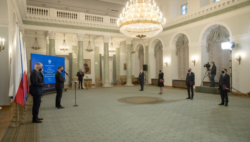 Zmiany w Radzie Dialogu Społecznego. Prezydent wręczył nominacje