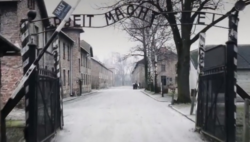 Uciekli z Oświęcimia autem komendanta obozu w mundurach ukradzionych SS