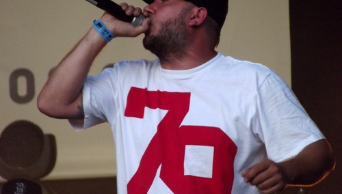 "Vienio" - "Molesta"