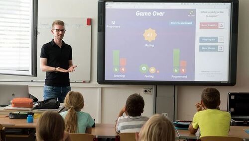 Ideologiczne zajęcia w Poznaniu wstrzymane po interwencji Ordo Iuris