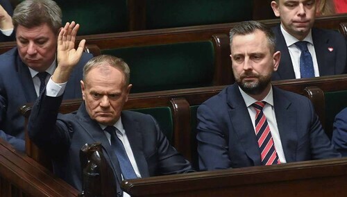 Sejm nie odrzucił weta prezydenta Karola Nawrockiego. Na zdjęciu premier Donald Tusk