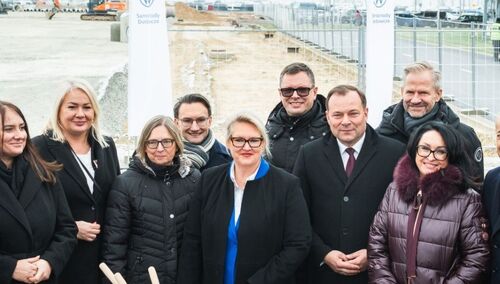 Wmurowanie kamienia węgielnego pod nowe hale VW we Wrześni