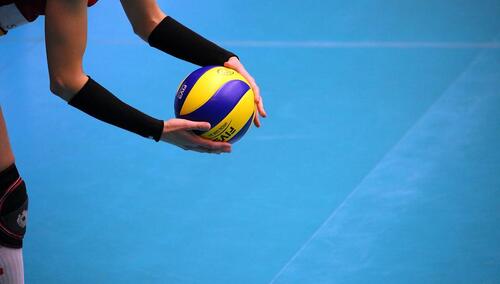 Znana siatkarka ofiarą napaści w centrum miasta. Pokazała skalę obrażeń [WIDEO]