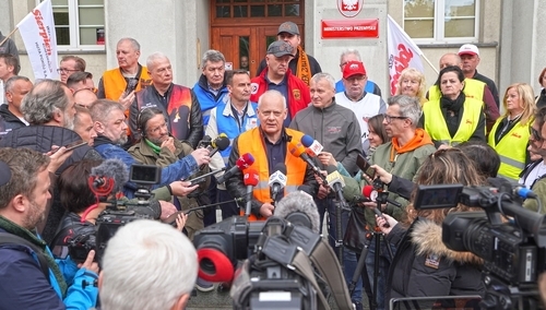 Konferencja prasowa przedstawicieli związków zawodowych działających w hutnictwie