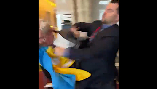 Ukrainiec uderza Rosjanina na szczycie w Ankarze