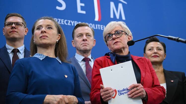 Członkowie sejmowej Komisji Obrony Narodowej