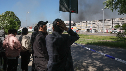  Pożar kompleksu handlowego przy ul. Marywilskiej 44 w Warszawie