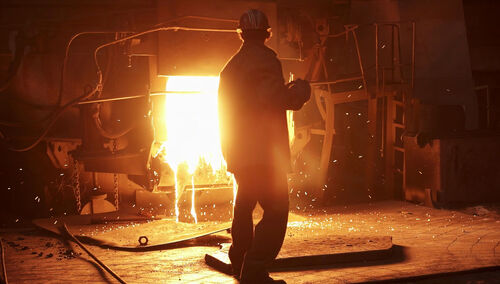 Huta stali, piec, mężczyzna