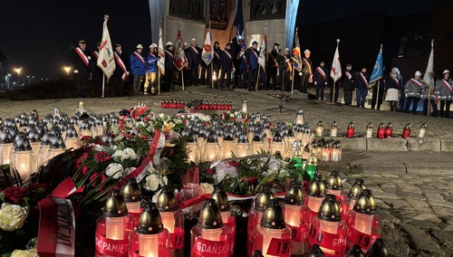 Solidarność upamiętniła ofiary Grudnia ‘70 w Gdańsku. "Naszym obowiązkiem jest zachowanie pamięci o tych, którzy zginęli"