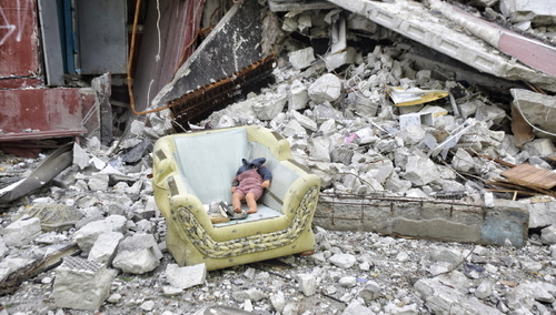 zniszczenia w Charkowie po rosyjskim ataku 