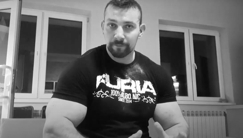 Nie żyje „Agresywny Wojtek”. Znany trener personalny miał 32 lata