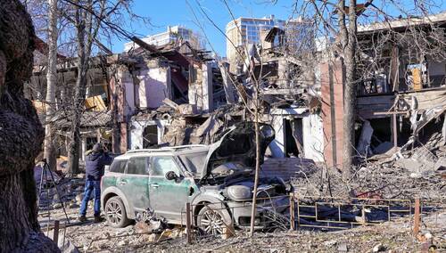 Ukraina, Odessa. Zniszczenia po rosyjskim ataku rakietowym