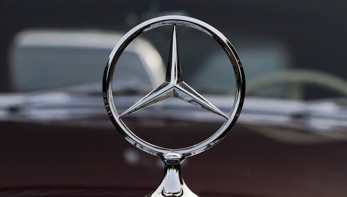 Mercedes Benz odmówił polskiej fundacji odpowiedzi na pytania dotyczące związku ze zbrodniami III Rzeszy