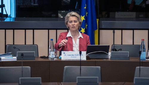 Von der Leyen w PE: „Mamy nauczkę; trzeba było wsłuchać się w głosy wewnątrz UE, w Polsce”