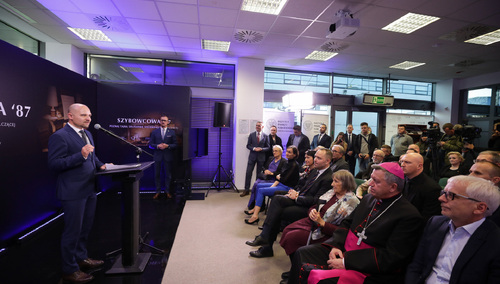 Przystanek Historia IPN we Wrocławiu otrzymał imię Kornela Morawieckiego