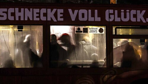 Tysiące Berlińczyków nadal pozostaje bez prądu