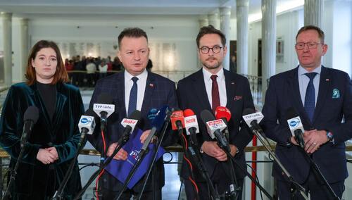 Politycy PiS od lewej Anna Gembicka, Mariusz Błaszczak, Waldemar Buda i Robert Telus