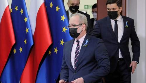 Od 28 marca koniec z obowiązkiem noszenia maseczek. Jest jeden wyjątek