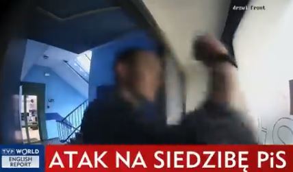 Atak na siedzibę PiS na Nowogrodzkiej