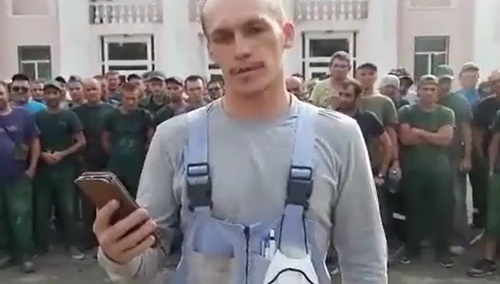 Rosyjscy budowlańcy, którzy mają się czuć oszukani