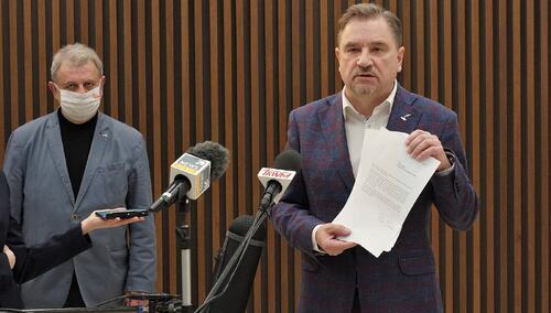 „Nie będziemy firmować fasady dialogu”. Członkowie „Solidarności" występują z RDS-u!