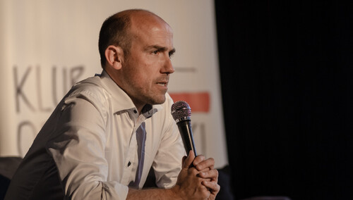 Klęska Budki w najnowszym sondażu dot. liderów opozycji. Szef PO na szarym końcu listy