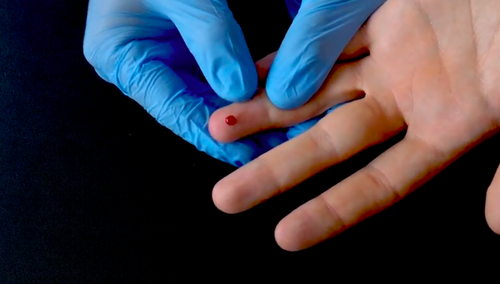 Ostrzeżenie przed testami na COVID-19 z Biedronki