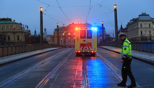 Sprawca strzelaniny w Pradze mógł wcześniej zabić mężczyznę i dziecko