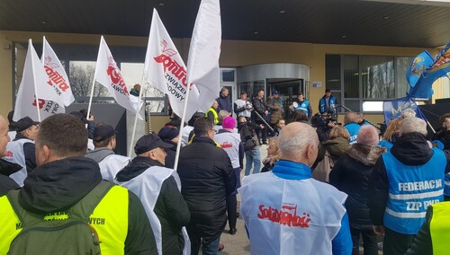 Protest pracowników ZD Polregio we Wrocławiu