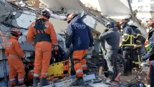 Polscy strażacy w Turcji