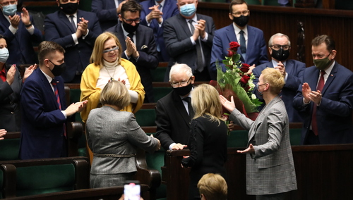 Członkowie rządu zaszczepieni poza kolejnością? Jest odpowiedź kancelarii premiera
