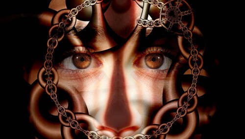 Oczy i łańcuchy