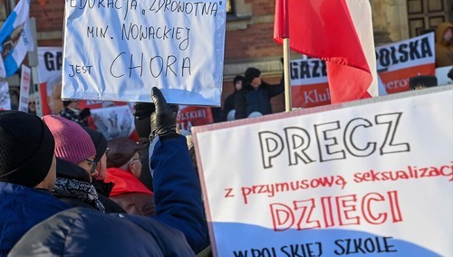 Protest "Tak dla edukacji! Nie dla deprawacji!", przeciw wprowadzeniu edukacji zdrowotnej do szkół