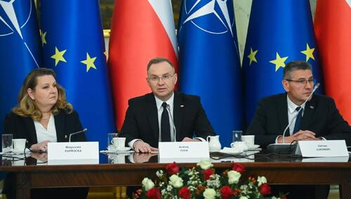 Szefowa Kancelarii Prezydenta Małgorzata Paprocka, Prezydent Andrzej Duda i szef BBN gen. Dariusz Łukowski