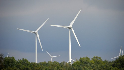 Turbiny wiatrowe. Ilustracja poglądowa