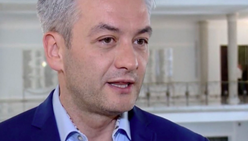 Biedroń straszy: Rządy, które łamią praworządność nie otrzymają ani jednego euro