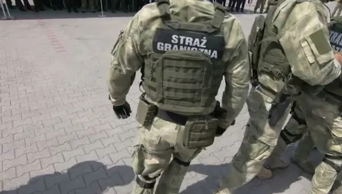 Kryzys na granicy polsko-białoruskiej. Dziewięciu cudzoziemców przeszło przez rzekę