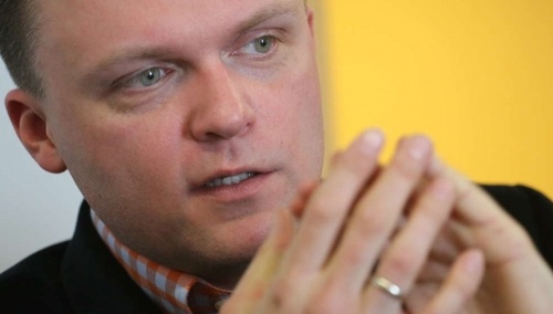 "Od miesiąca walczyła z COVID-em". Hołownia stracił bliską osobę