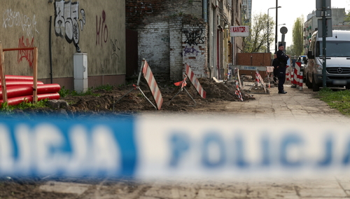 Miejsce odnalezienia trzech ciał w pustostanie przy ulicy Grzybowskiej na warszawskiej Woli