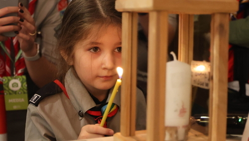 Przekazania Betlejemskiego Światła Pokoju w Zakopanem-Krzeptówkach 