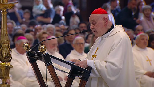 Kard. Angelo Comastri podczas Mszy św. z okazji 10. rocznicy kanonizacji św. Jana Pawła II