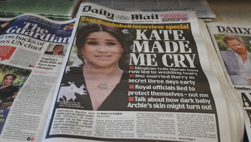 prasa o sprawie rodziny królewskiej