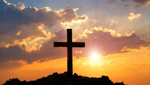 M. Ossowski, red. nacz. „TS”: W zadziwiający, tragiczny sposób obrazy udręczonego Chrystusa kojarzą się z obrazami ofiar ze związanymi z tyłu rękoma