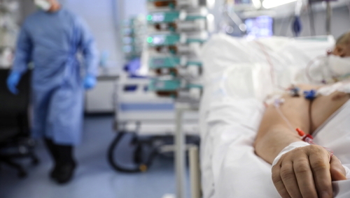 Epidemia nie zwalnia. Padł kolejny rekord zakażeń koronawirusem