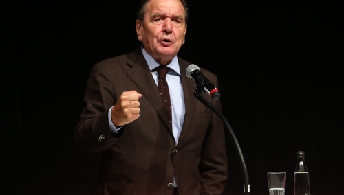 Były kanclerz RFN Gerhard Schroeder