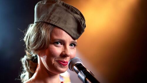 [video] „Jak całować to ułana”. Zobacz wyjątkową piosenkę na Święto Niepodległości od zespołu „Sonanto”