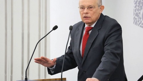 „Oszalały szef”. Borowski łączy zamieszki w USA z... katastrofą smoleńską i uderza w szefa PiS