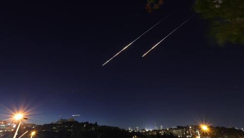 Pociski rakietowe przelatujące nad Jerozolimą