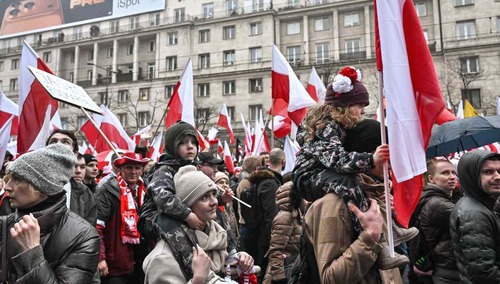 Uczestnicy Marszu Niepodległości 2025
